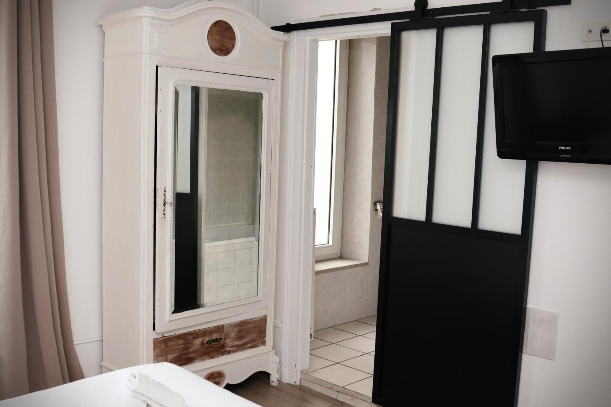 Hotel & Restaurant Le Patio Виши Екстериор снимка