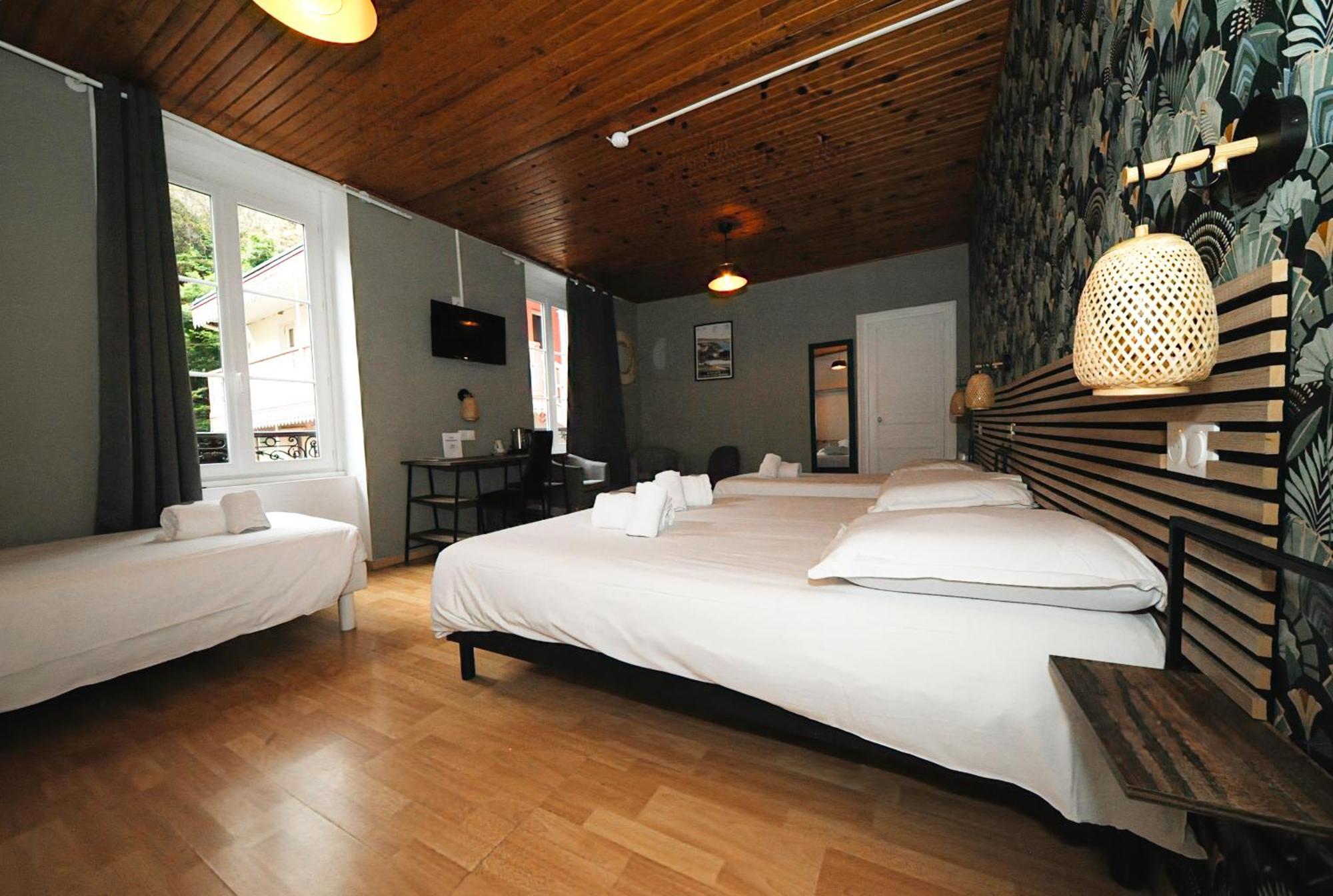 Hotel & Restaurant Le Patio Виши Екстериор снимка