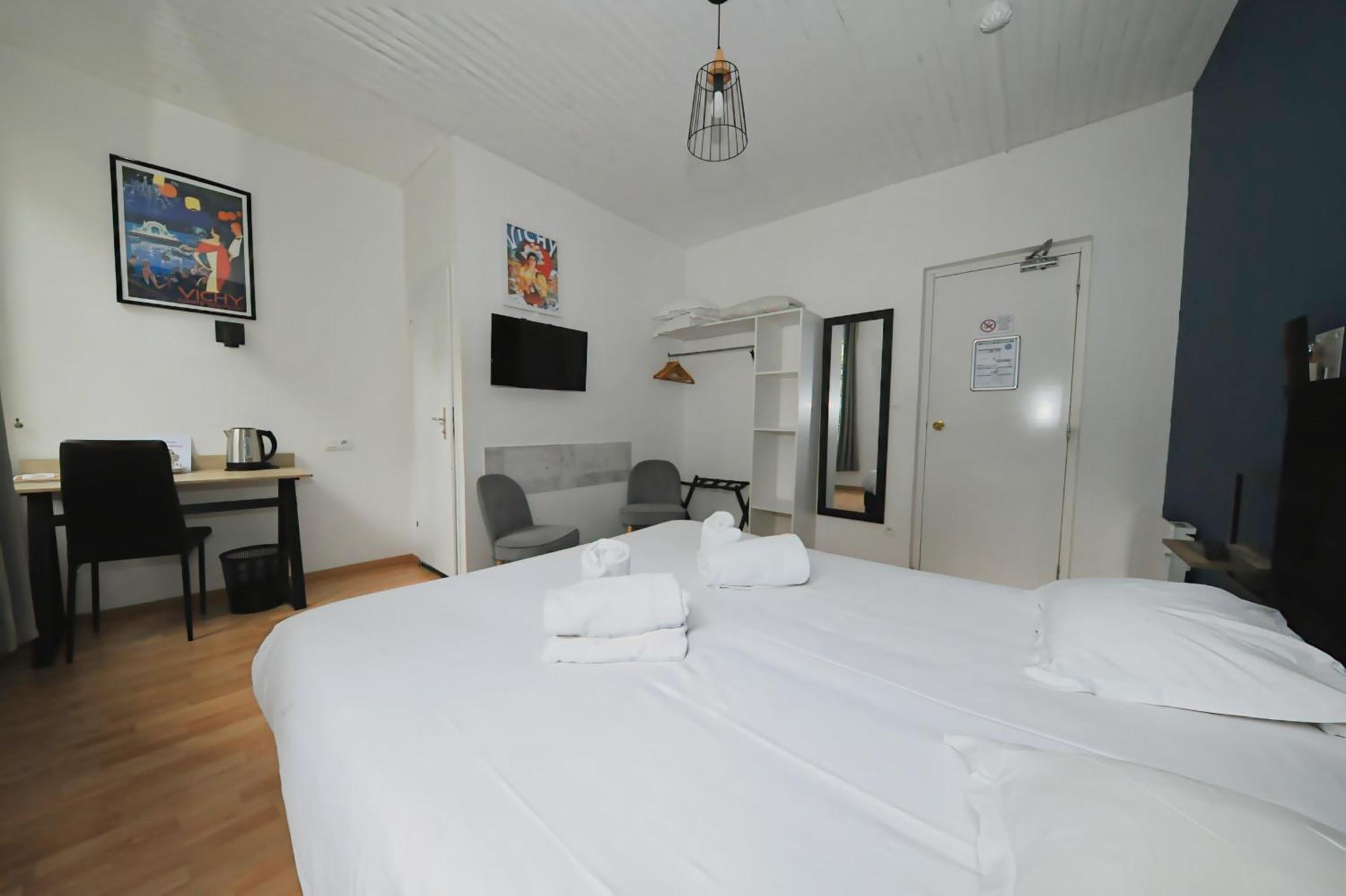 Hotel & Restaurant Le Patio Виши Екстериор снимка
